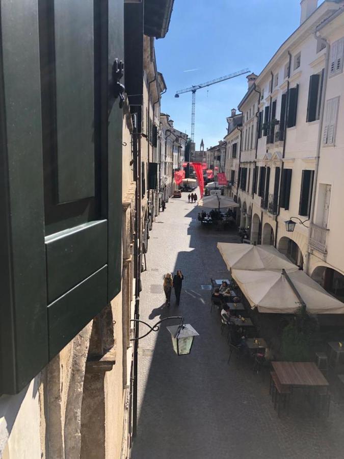 Appartamento Centro Storico ポルデノーネ エクステリア 写真